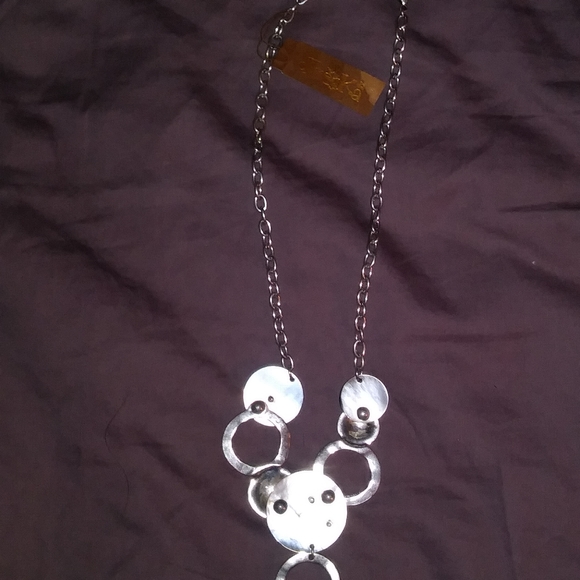 Treska statement necklace. - Picture 6 of 7